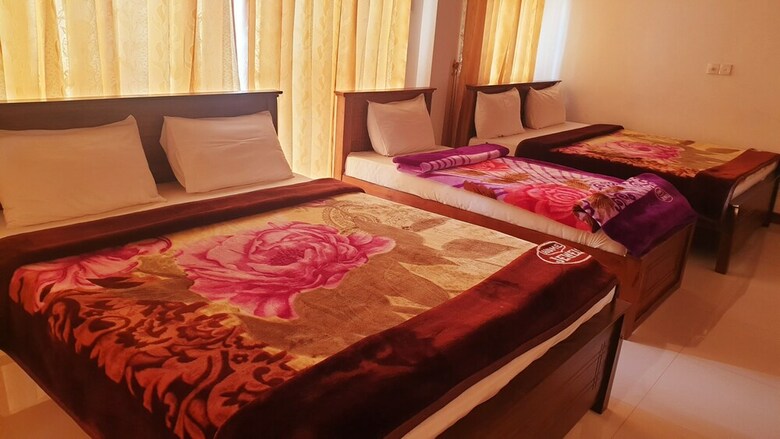 Hotel Oviya Guest