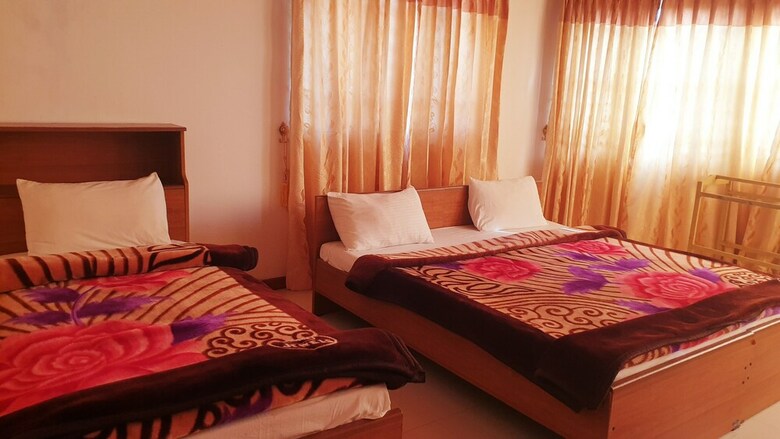 Hotel Oviya Guest