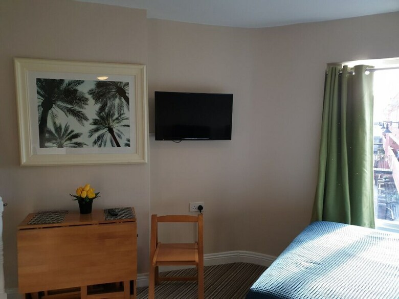 Hotel Double Bedroom Studio