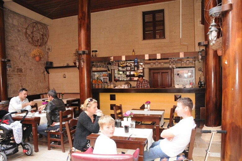 Cicerone Lodge Hotel