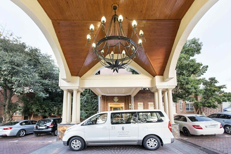 Faircity Quatermain Hotel