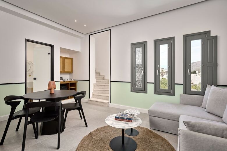 Alleys Boutique &  Spa Hotel