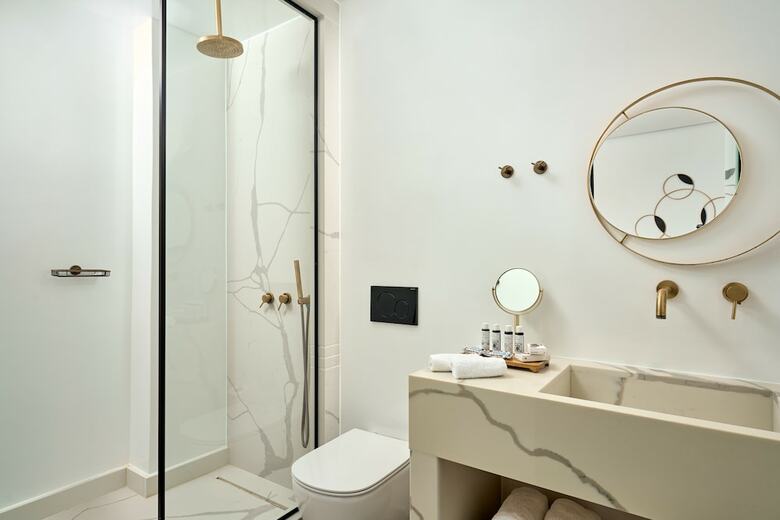 Alleys Boutique &  Spa Hotel