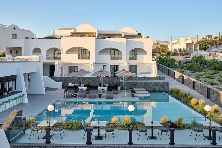 Alleys Boutique &  Spa Hotel