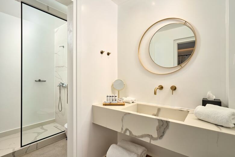 Alleys Boutique &  Spa Hotel
