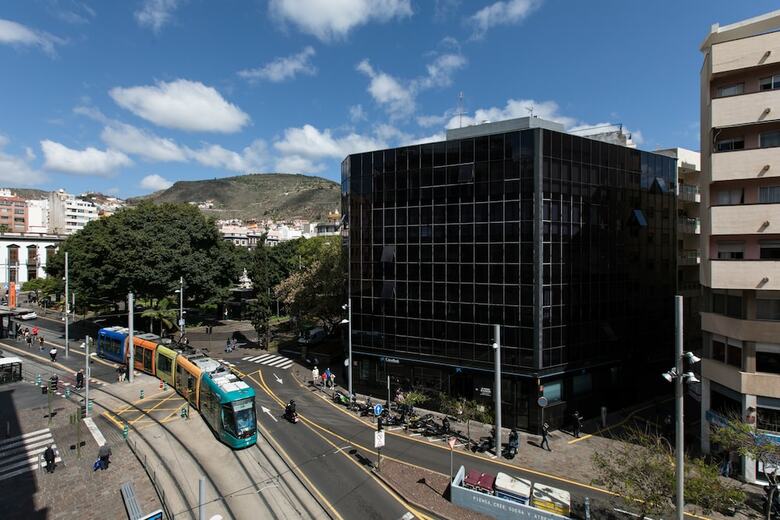 Downtown Square Apartament, Prime Location With Parking