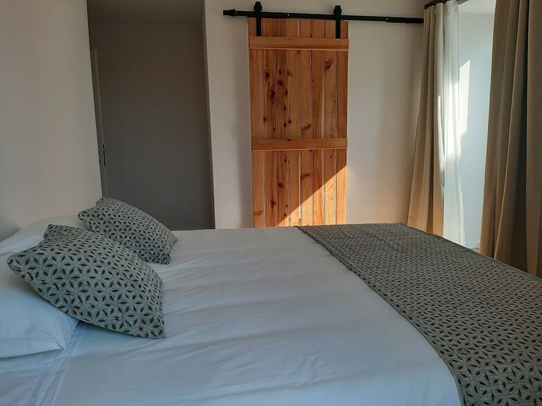 Hostal The Holy Cow - Hostel & Suites