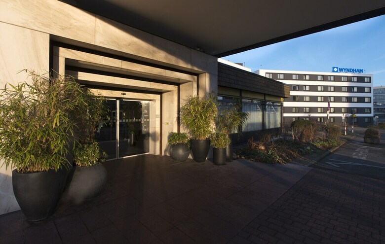 Hotel Wyndham Stuttgart Airport Messe