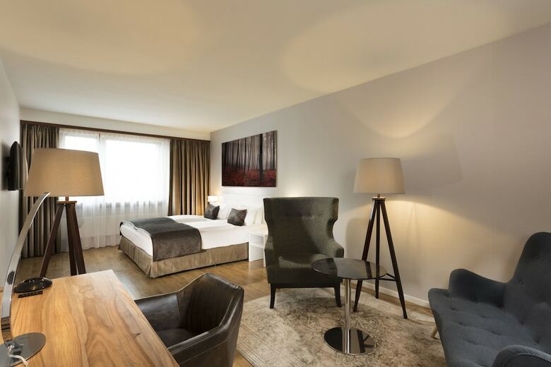 Hotel Wyndham Stuttgart Airport Messe