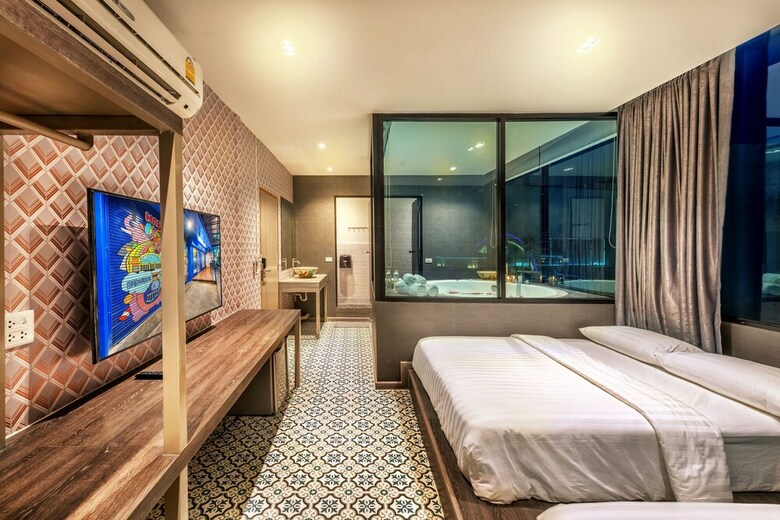 Hostal Happy Station Hostel