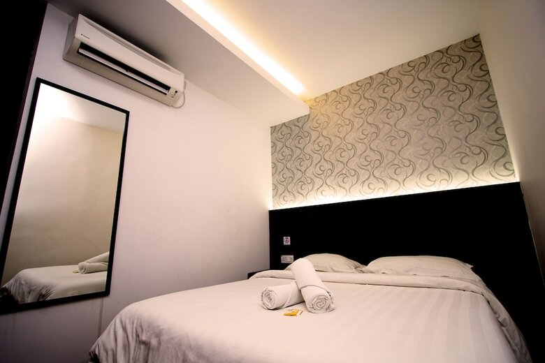 Hotel Pavilion Inn