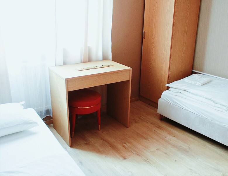 Hostal Elegant Hostel & Apartments