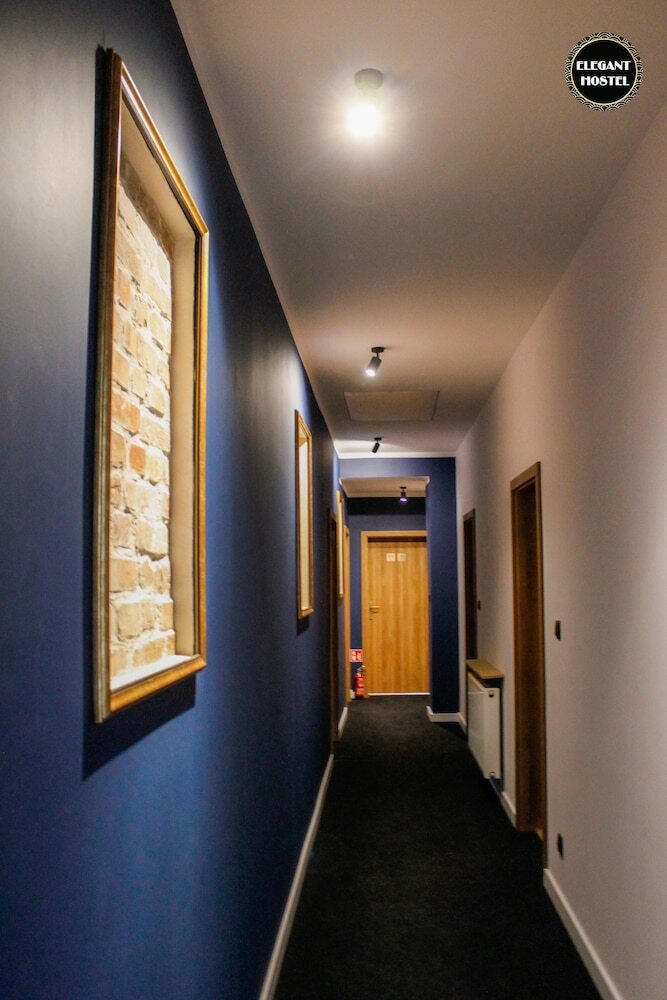 Hostal Elegant Hostel & Apartments