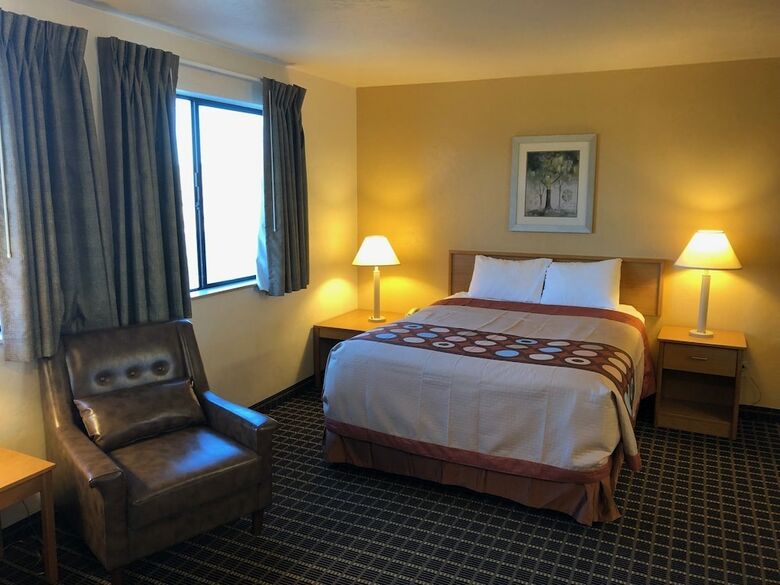 Motel Super 8 By Wyndham Klamath Falls