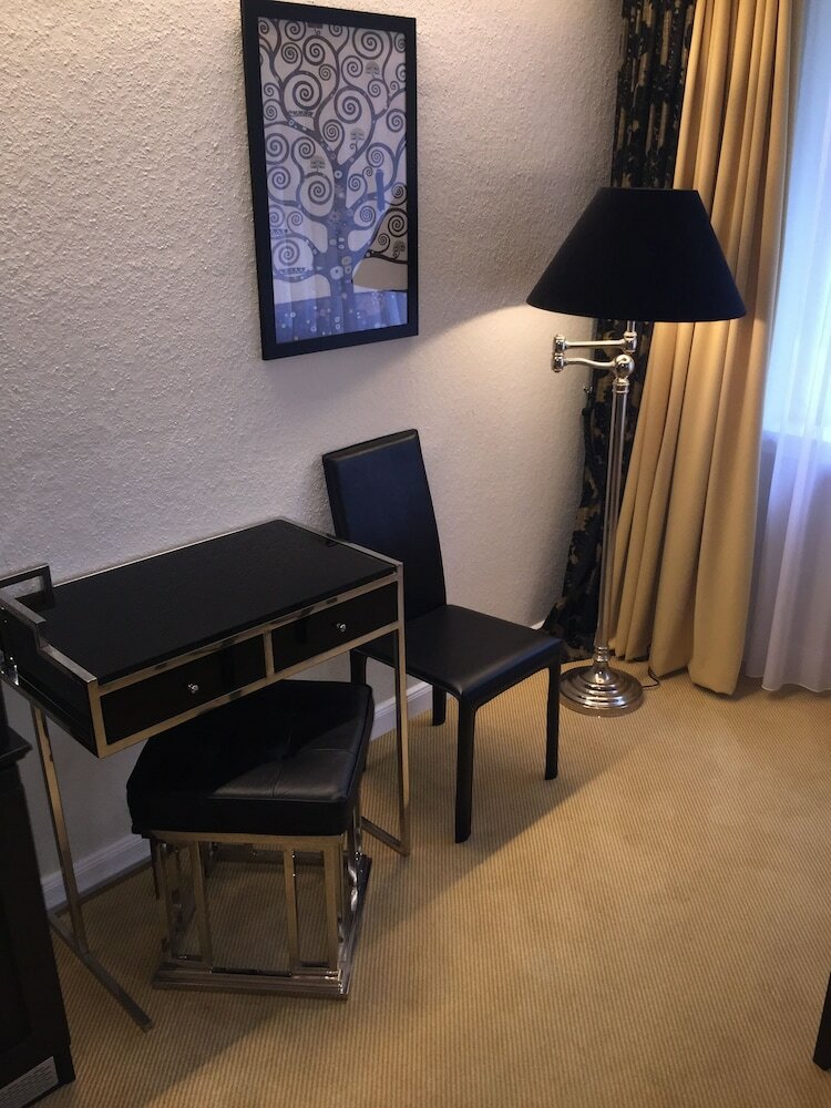 Hotel Business & More Hamburg