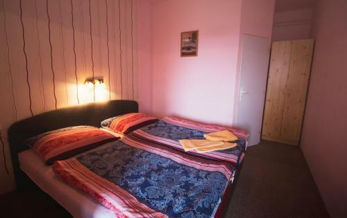 Hostal B.aden Pension