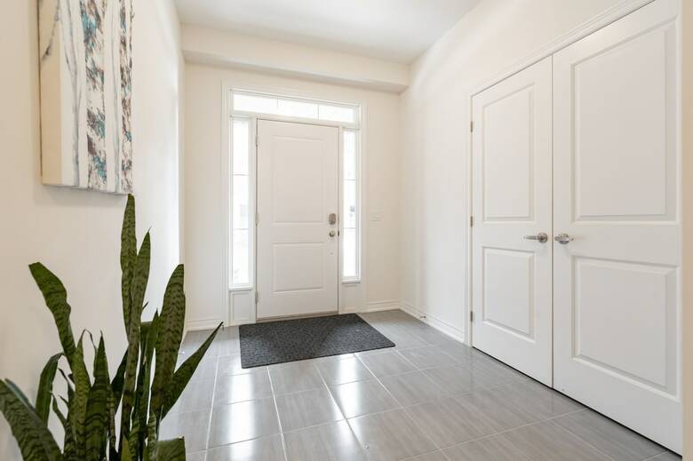 Gorgeous Brand New Spacious Town House