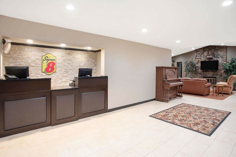Motel Super 8 By Wyndham Billings