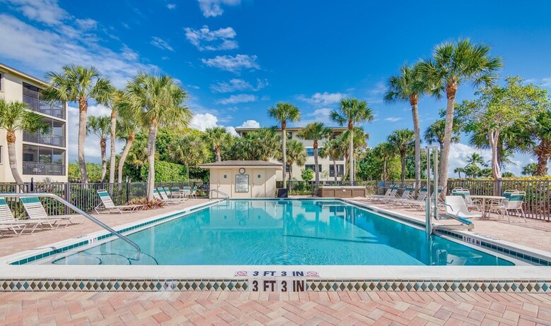 Tarpon Beach 104
