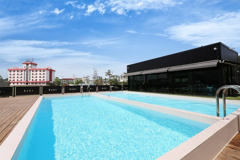 Ruhe Pool Villa