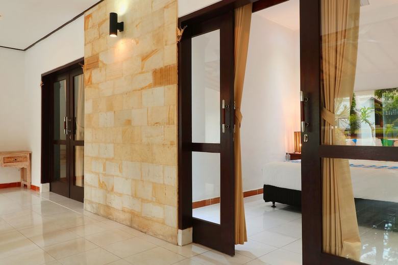 Hostal Oyo 2542 Villa Iluka 2