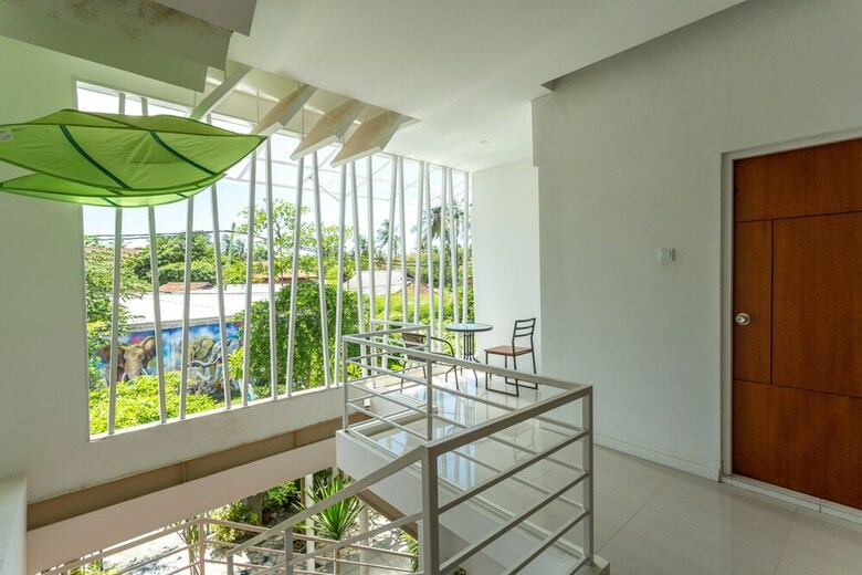 Hostal Oyo 2510 Selasar Senggigi Guesthouse
