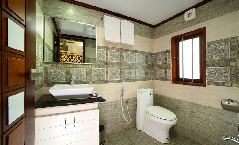 Best Kerala Houseboat