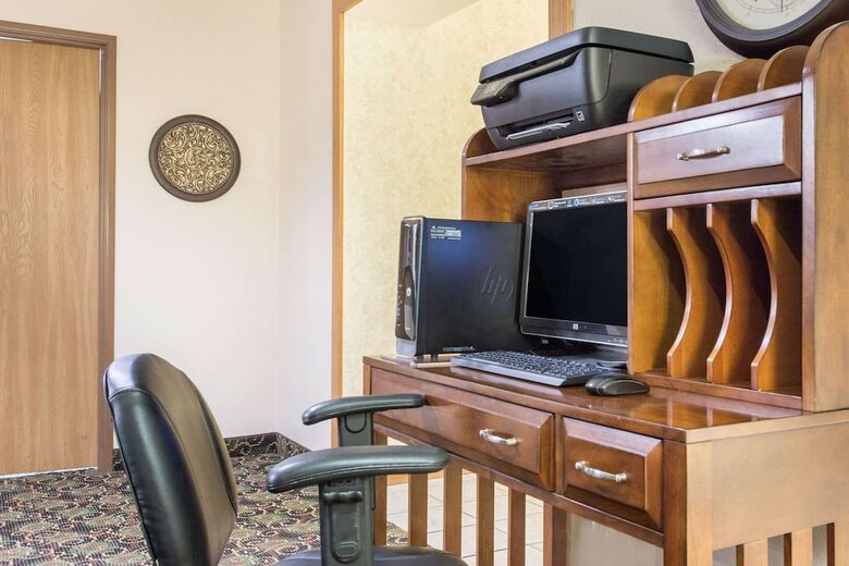 Hotel Super 8 By Wyndham Dodgeville