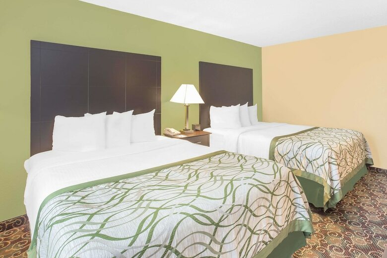 Hotel Baymont By Wyndham Holland