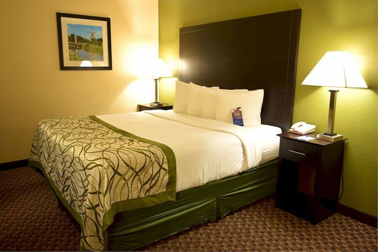 Hotel Baymont By Wyndham Holland
