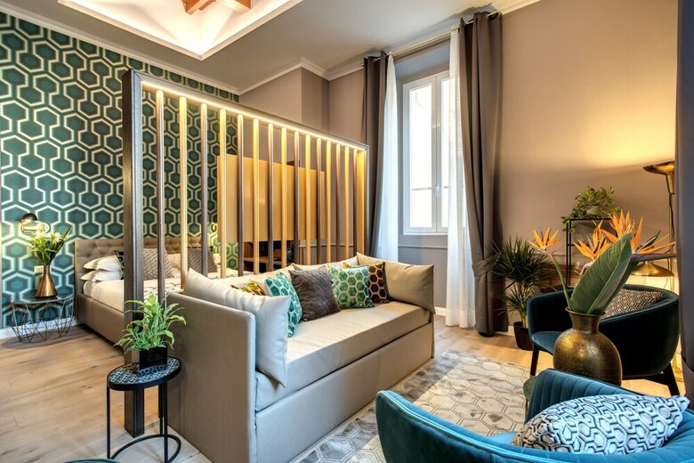 Tree Charme Parliament Boutique Hotel