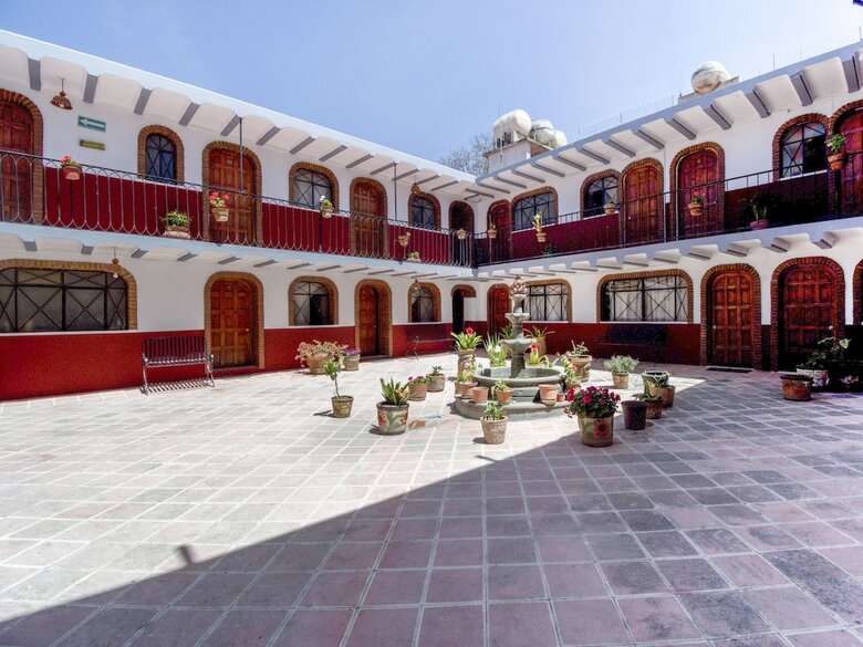 Oyo Hotel Montecarlo