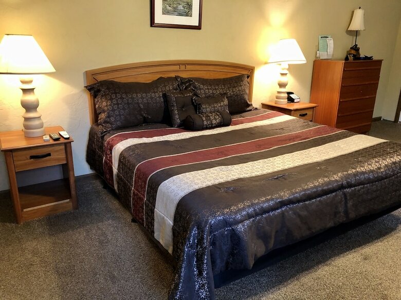 Motel Laurelwood Inn