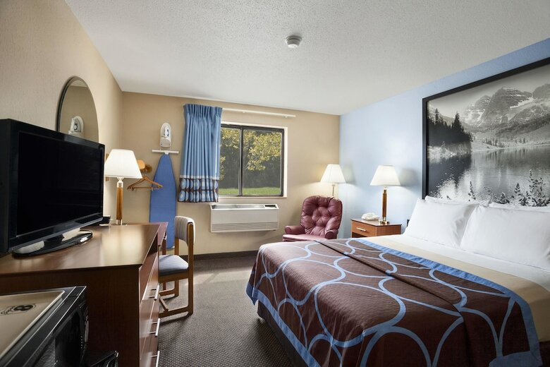 Hotel Super 8 By Wyndham Oneida Verona