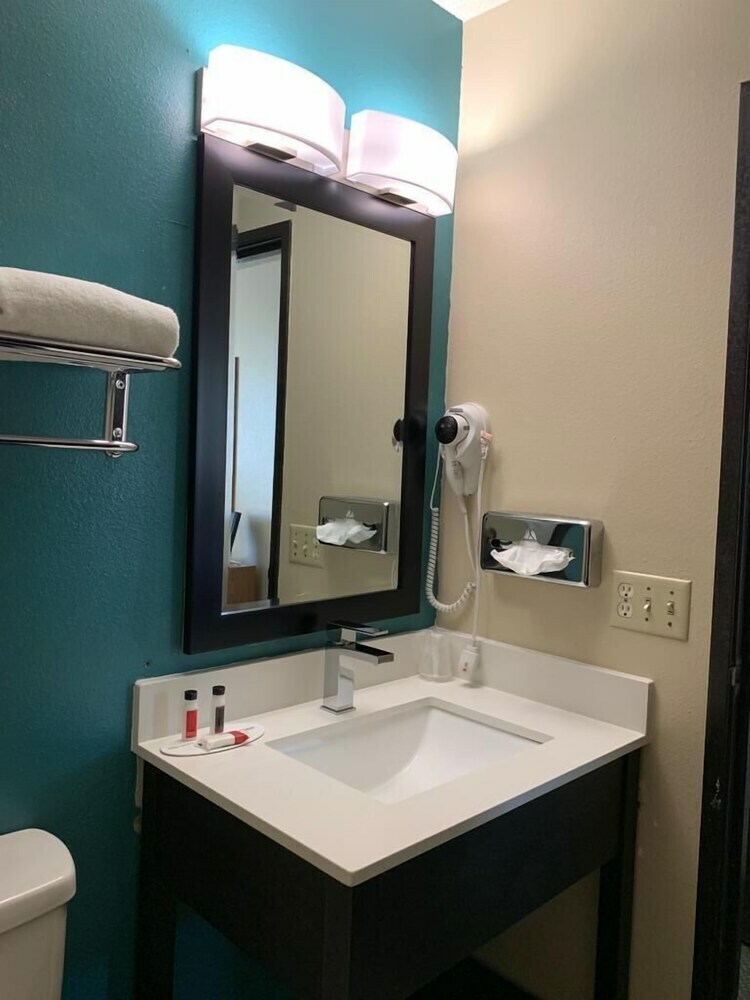 Motel Super 8 By Wyndham Huron