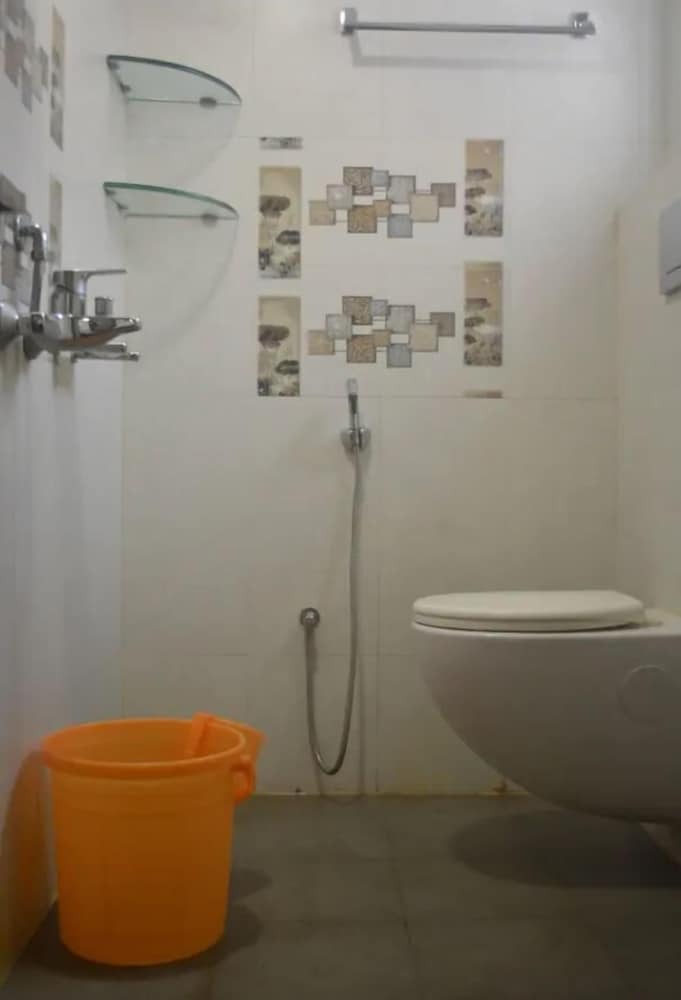 Hotel Cloud9 Homes Service Apartment
