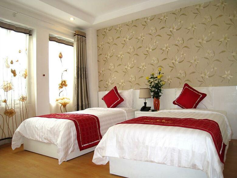 Hanoi Holiday Diamond Hotel