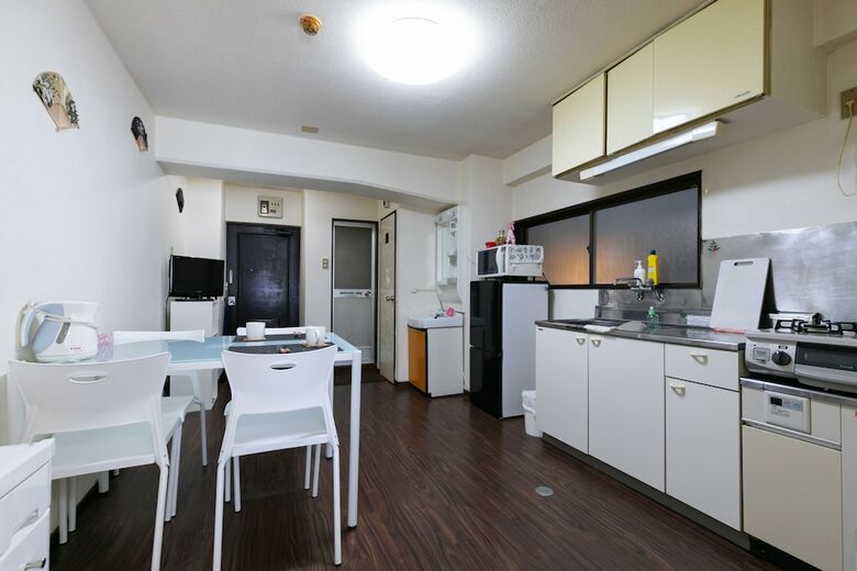 Otsuka Station Apartment Hotel
