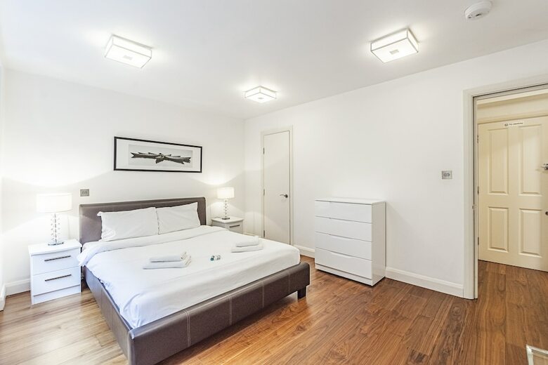 Monument Apartments London Bridge