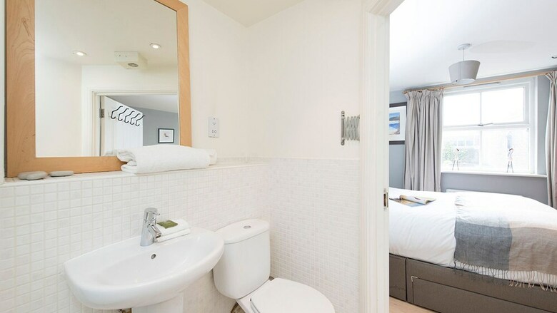64 Clapton Square � Amazing 2 Bed Apartment Close To Clapton Square