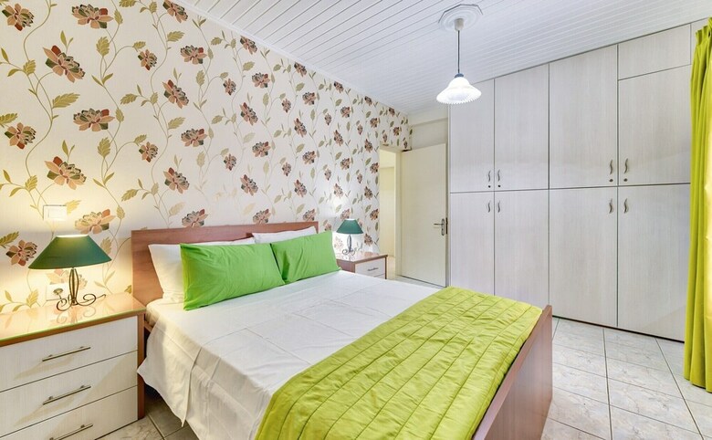 Ina Apartment