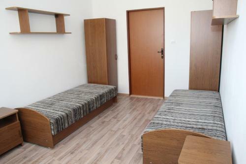 Albergue City Building