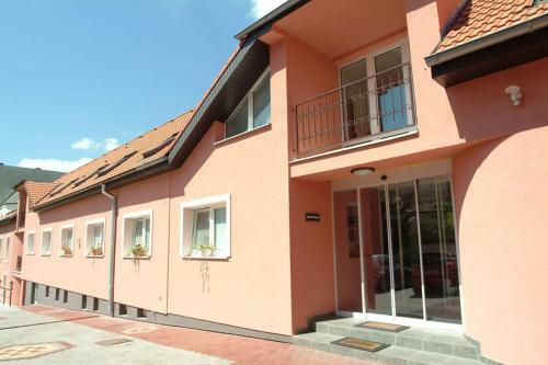 Hostal Penzi�n U Mami