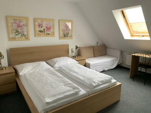 Hostal Penzion Holiday