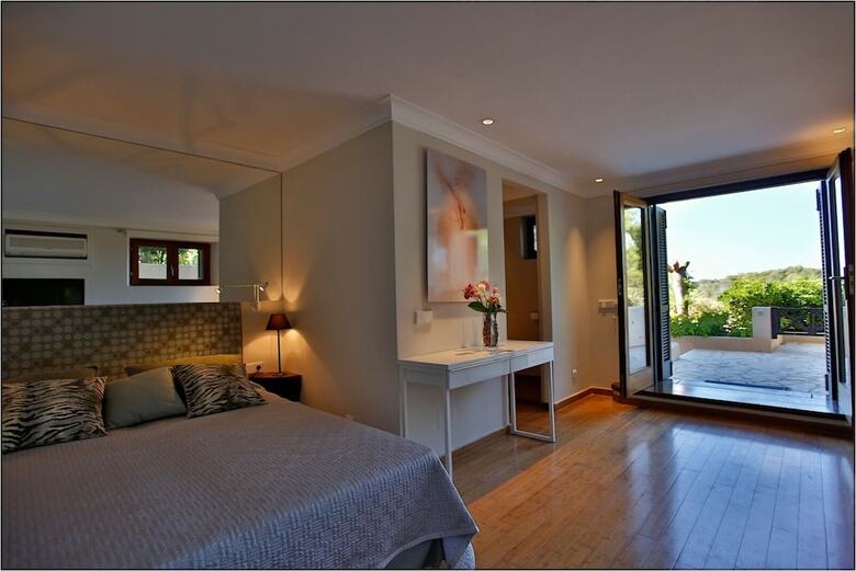 Villa Iridia By The Pearls Collection