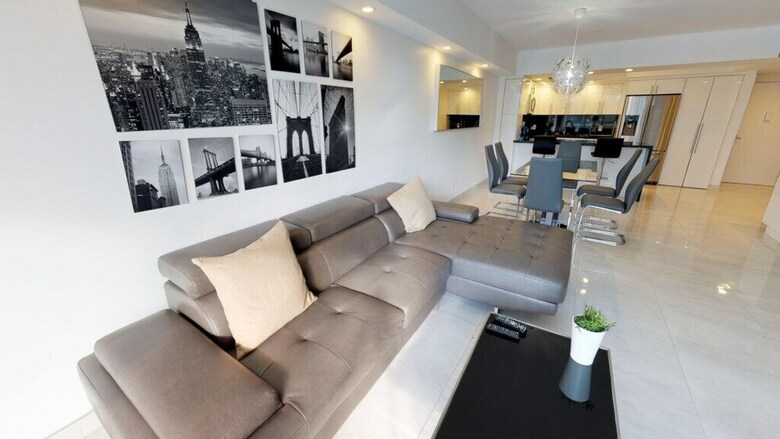 Premium 2 Bedroom +den Apartment Or-202