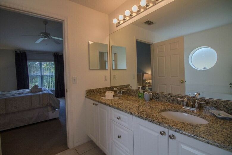 3 Bedroom, 2 Bath Tuscan Villa Vacation!