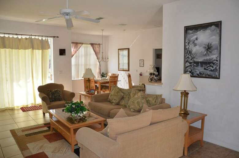 1111 North Hampton At Highlands Reserve