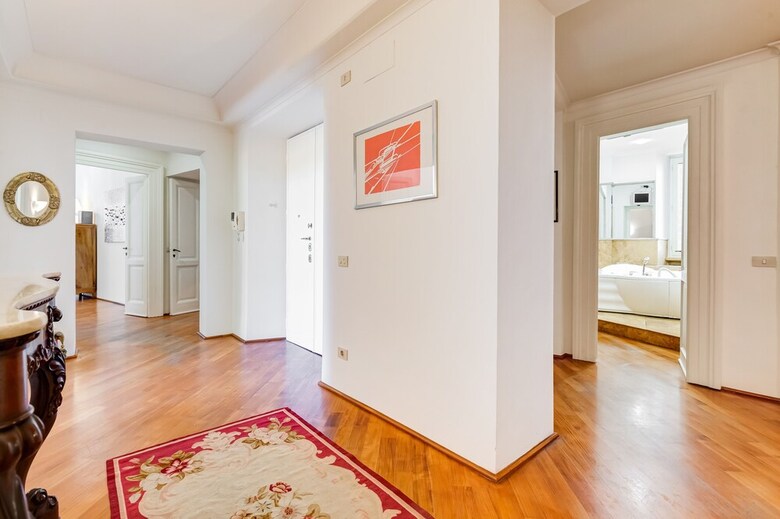 Luxury Apartment In The Center Of Rome