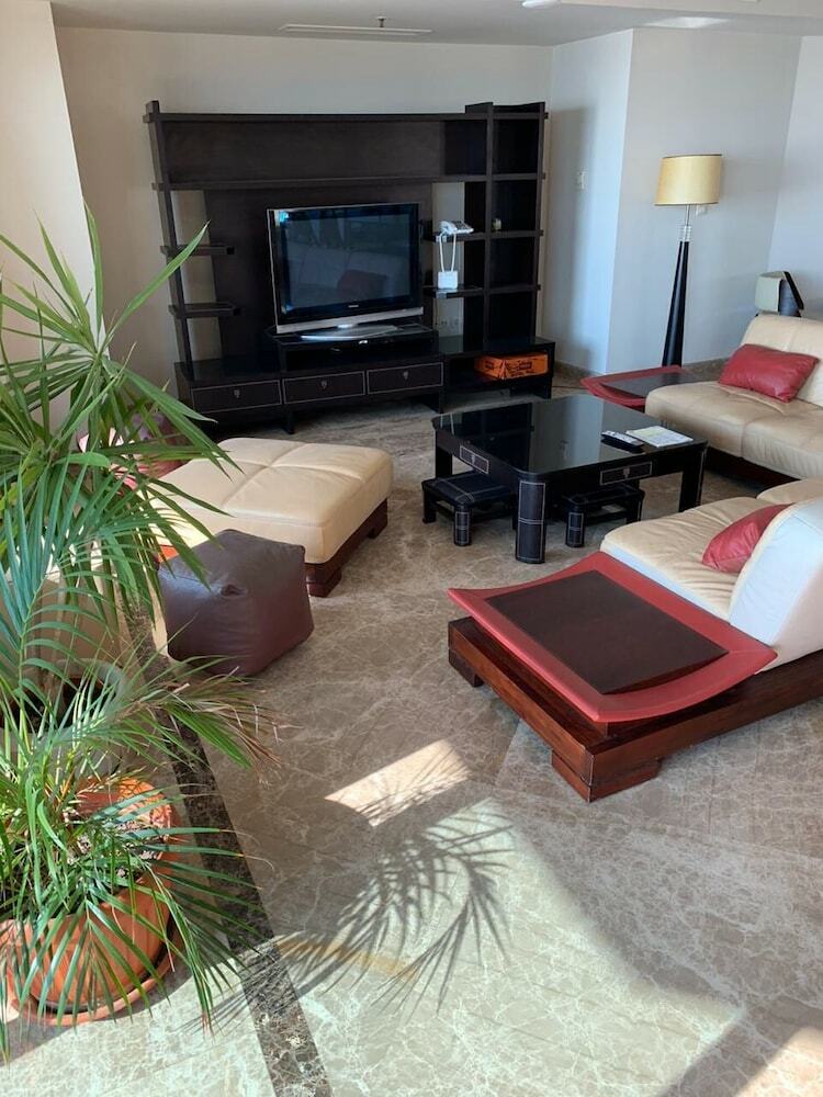 Apartment At San Stefano Grand Plaza
